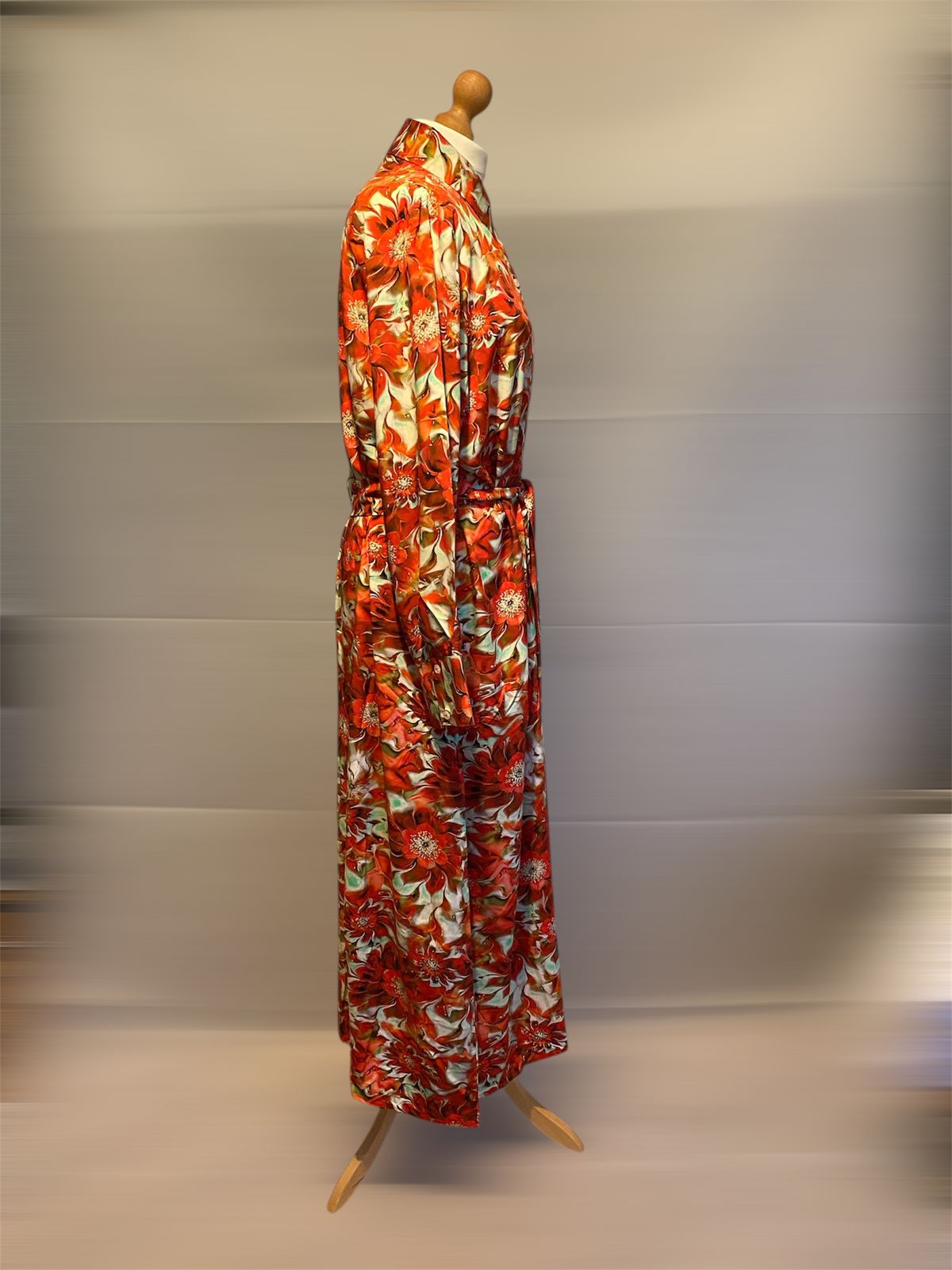 VIBRANT MAXI STYLE FULL LENGTH DRESS WITH A BELT
