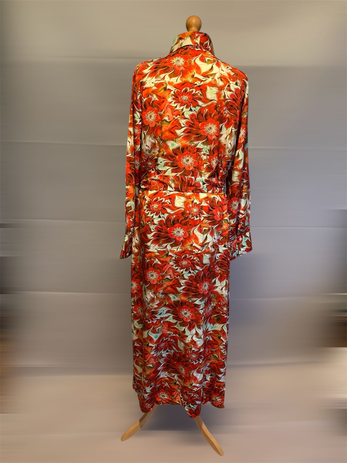 VIBRANT MAXI STYLE FULL LENGTH DRESS WITH A BELT
